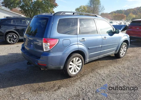 2012 Subaru Forester 2.5X Limited из США, поврежденный, VIN JF2SHAEC0CH417829